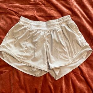 Lululemon White hotty hot shorts